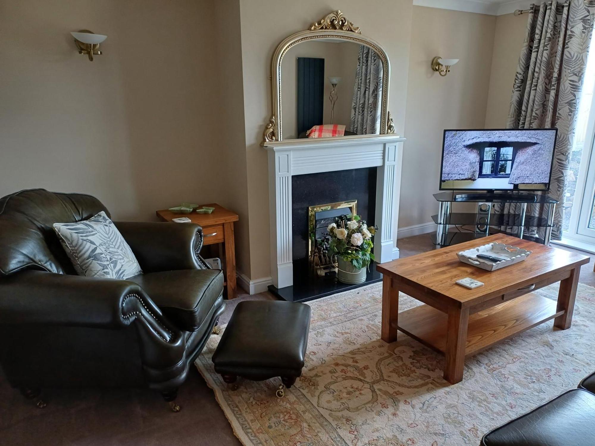 3-Bed Bungalow Near Conwy Valley Close To Castle Colwyn Bay Exterior foto